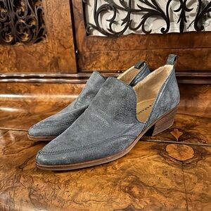 Lucky Brand Blue Flats & Loafers